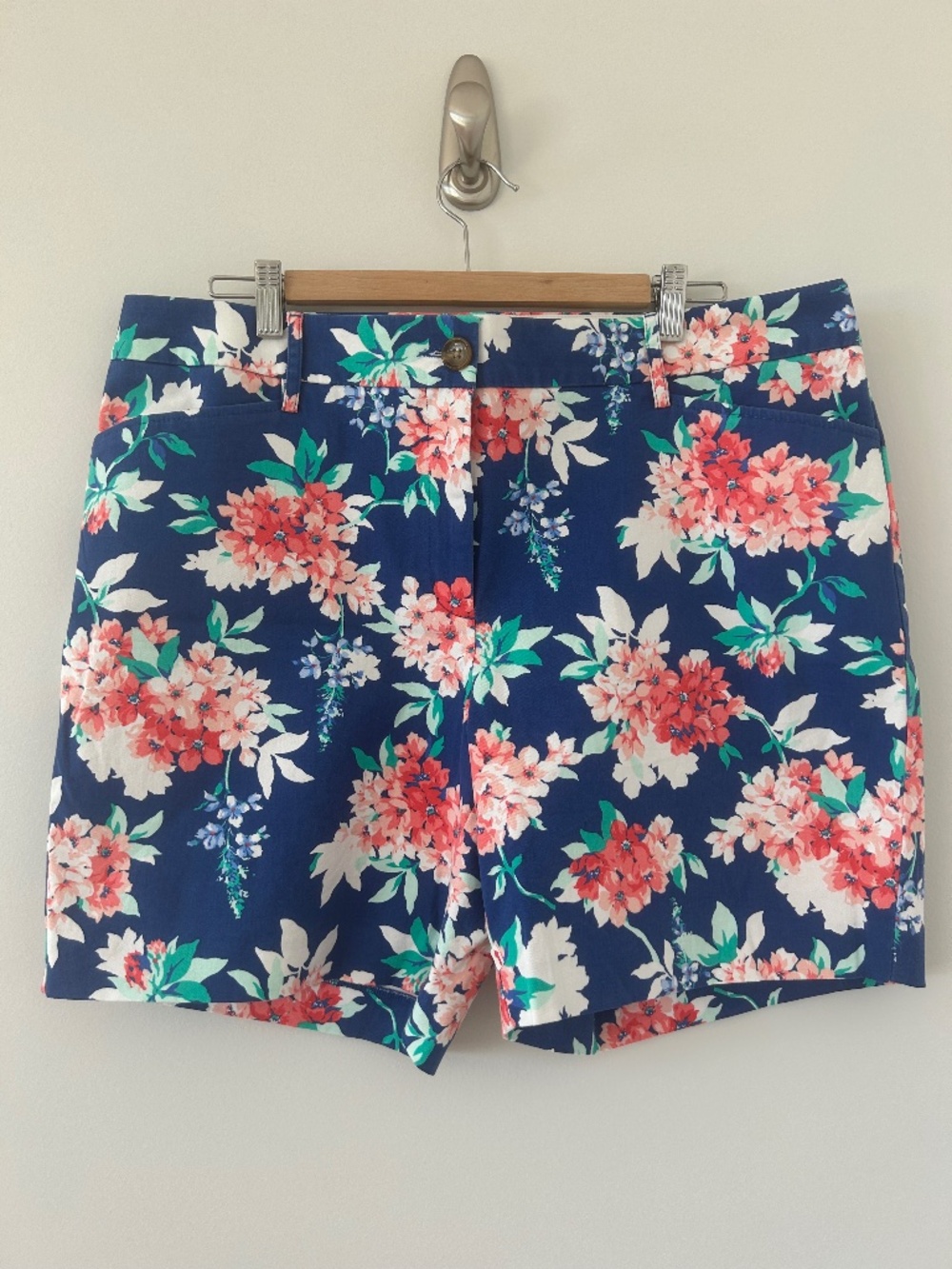 Lands' Ends Cotton Mid Rise Shorts Mid Feminine Blue Peach Floral Size 16 EUC